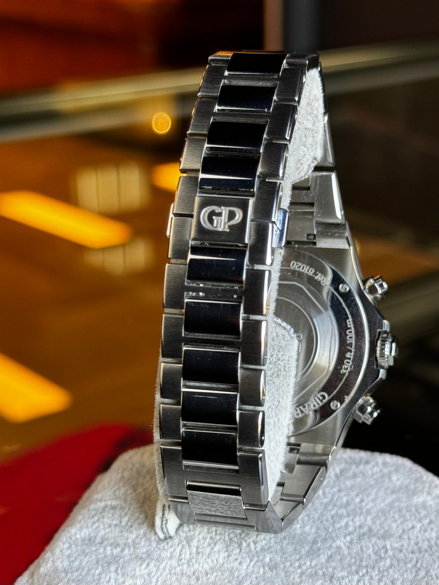 Girard Perregaux Laureato Chronograph 81020 Silver Dial (2020) Pre Owned