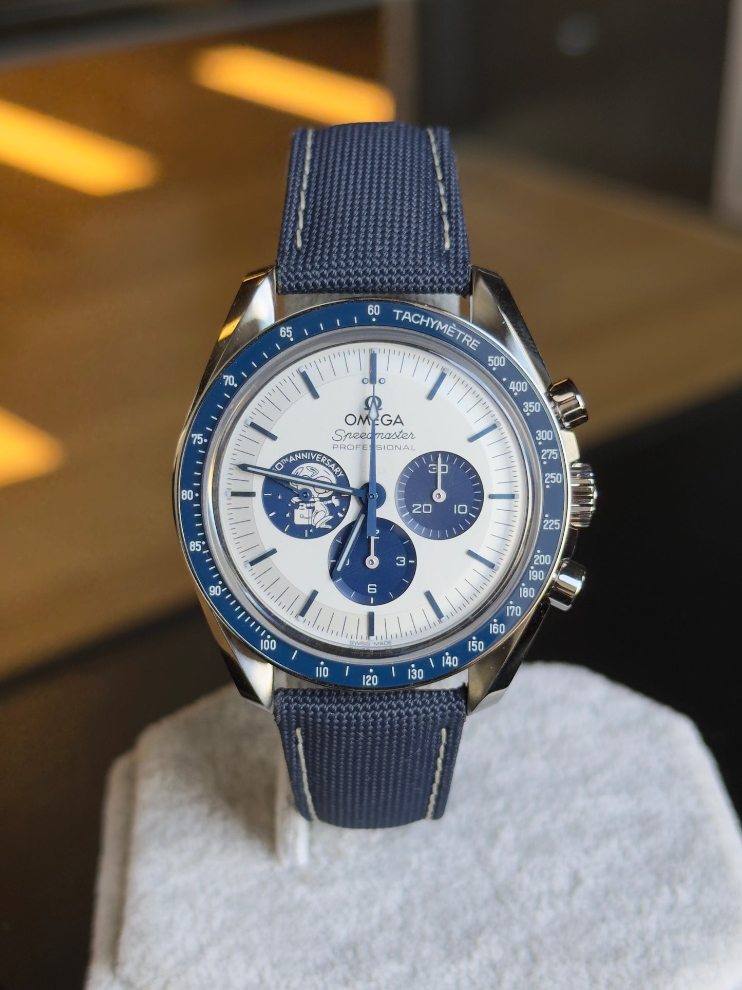 Omega Speedmaster Moonwatch Silver Snoopy (2022) Brand New