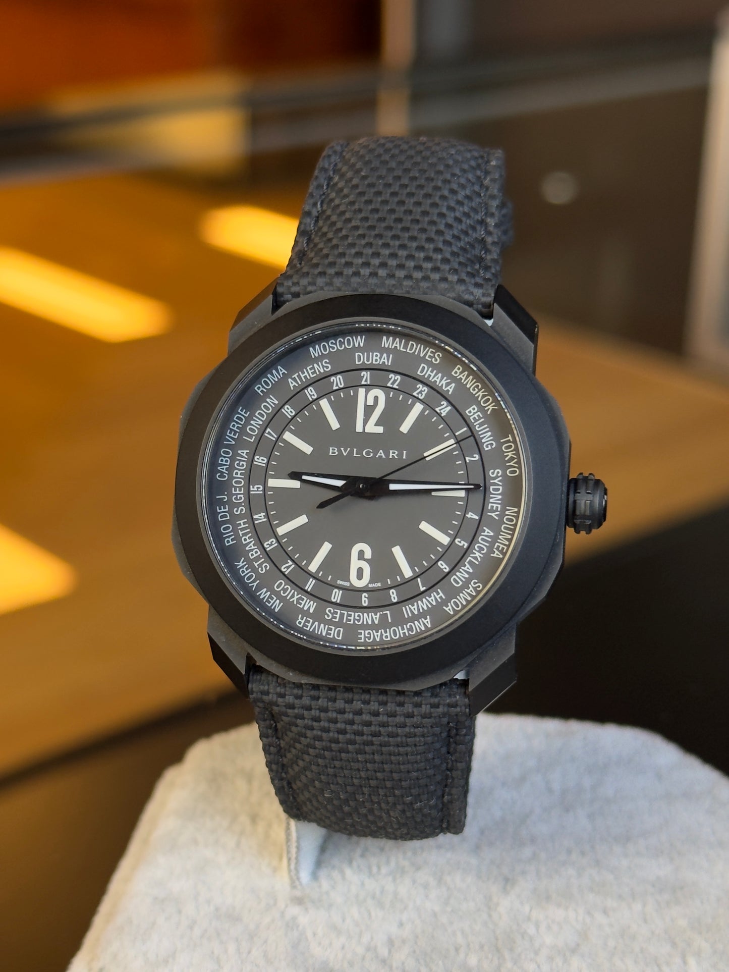 Bulgari Octo Roma WorldTimer 103486 Black Dial (2021+) Pre Owned