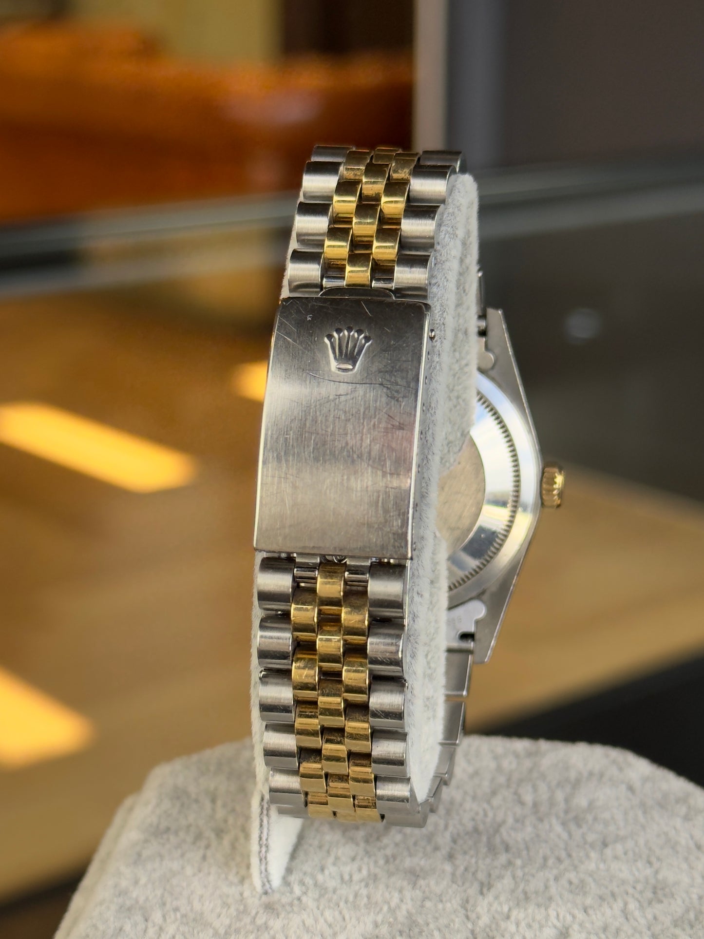 Rolex Datejust 36 16233 White Roman Track Dial