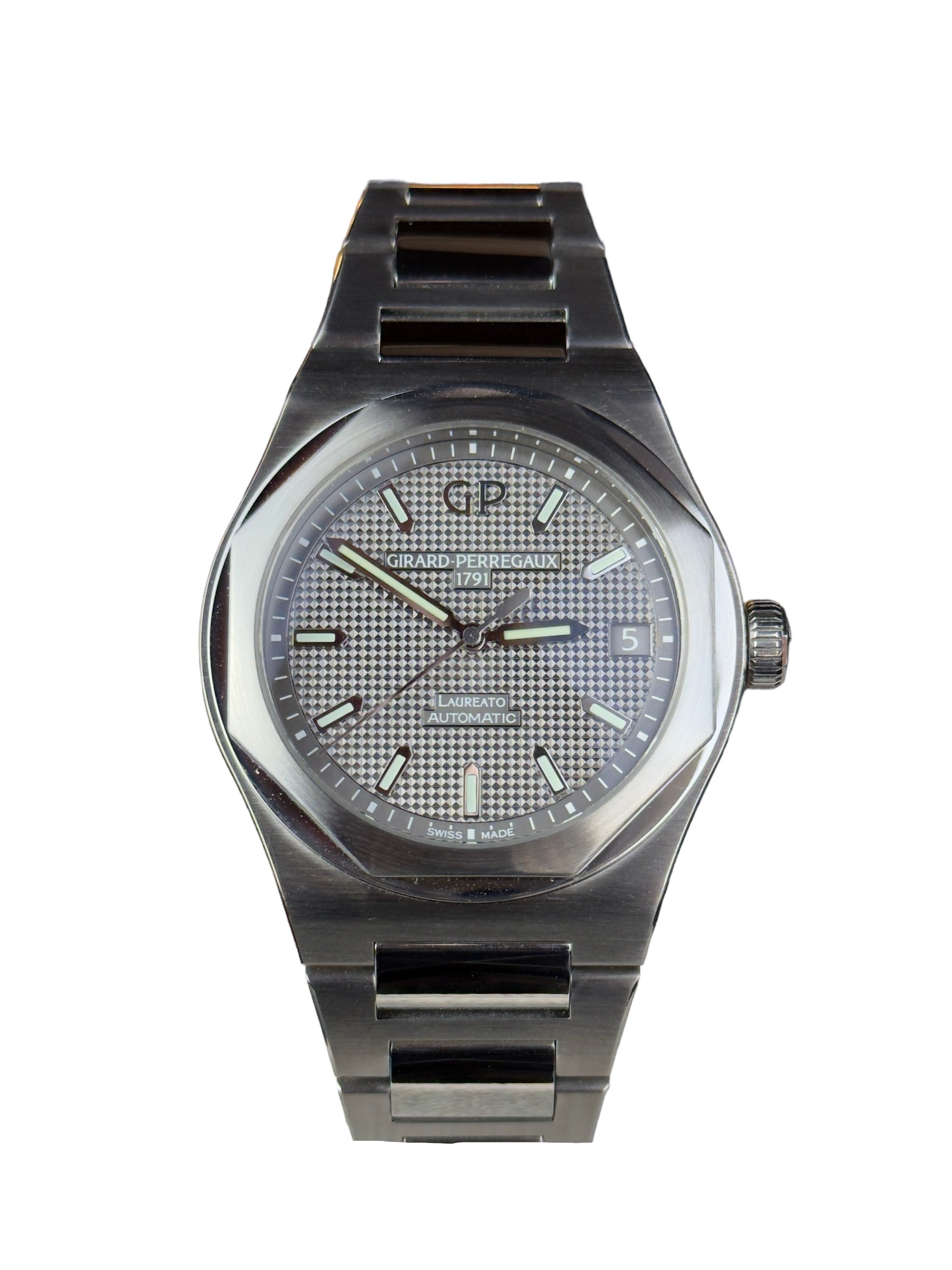 Girard Perregaux Laureato